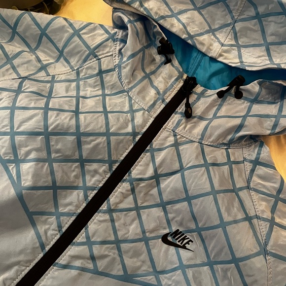 Nike Rain jacket - Picture 2 of 4